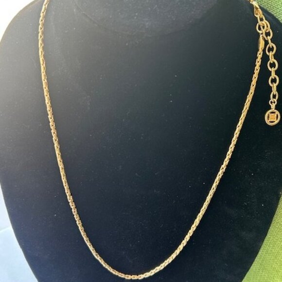 GIVENCHY Couture 4G Gold Snake Necklace - Picture 6 of 10